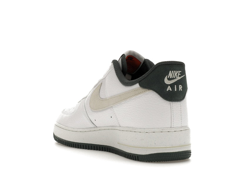 Nike Air Force 1 Low '07 LV8 Vintage Green, vista a 360 gradi 25 di 36