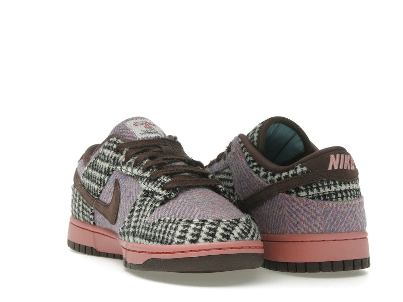 Nike Dunk Low Harris Tweed Purple Pink (Women's), vista a 360 gradi 25 di 36