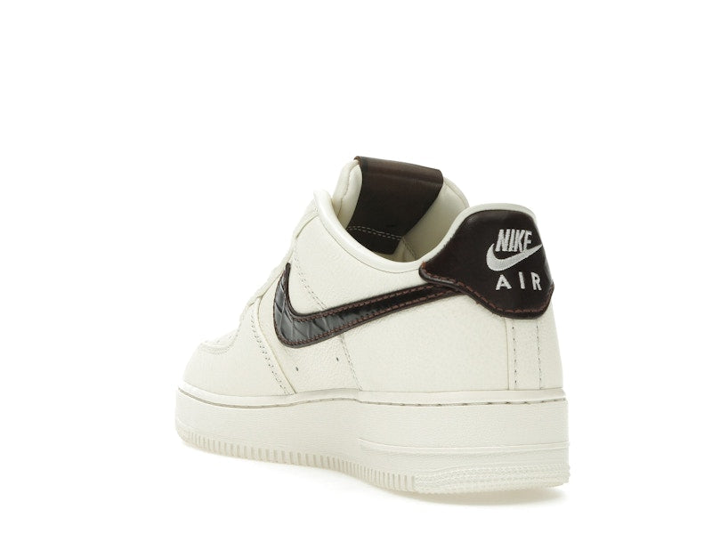 Nike Air Force 1 Low '07 Soft Pearl Brown Croc, vista a 360 gradi 25 di 36