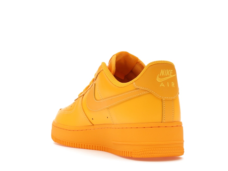Nike Air Force 1 Low '07 Laser Orange (Women's), vista a 360 gradi 25 di 36