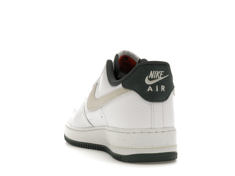 Nike Air Force 1 Low '07 LV8 Vintage Green, vista a 360 gradi 26 di 36