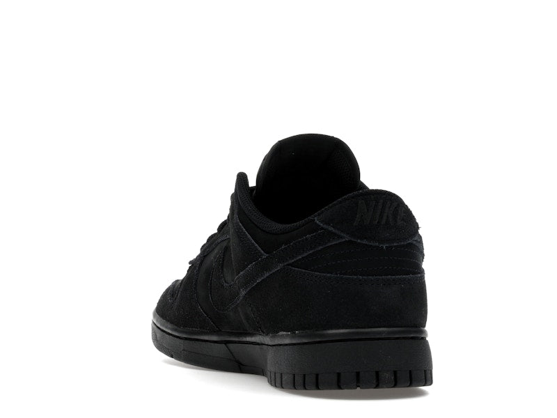 Nike Dunk Low SE Triple Black, vista a 360 gradi 26 di 36