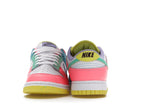 Nike Dunk Low SE Easter Candy (Women's), vista a 360 gradi 28 di 36