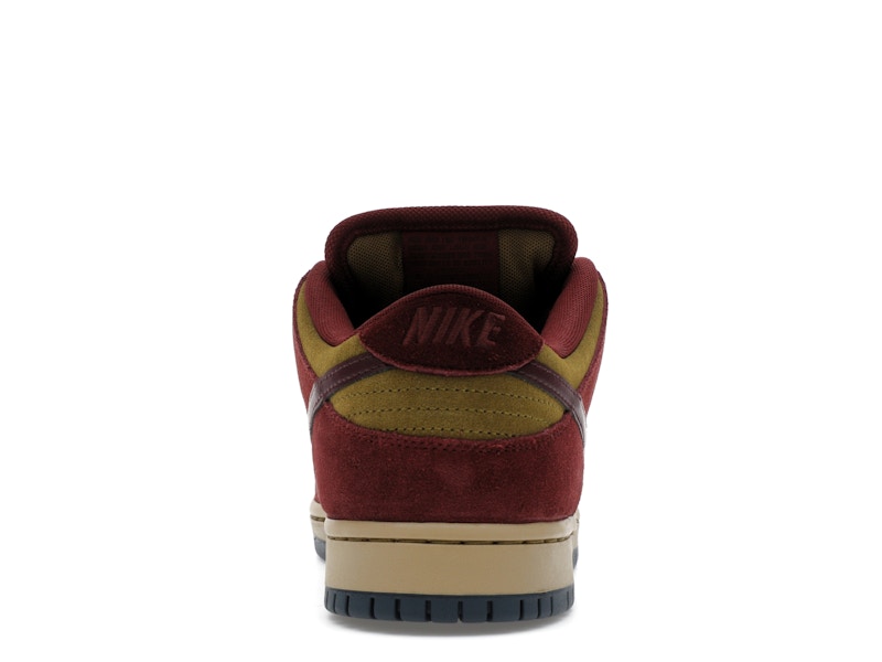 Nike SB Dunk Low Dark Team Red Olive Flak, vista a 360 gradi 28 di 36