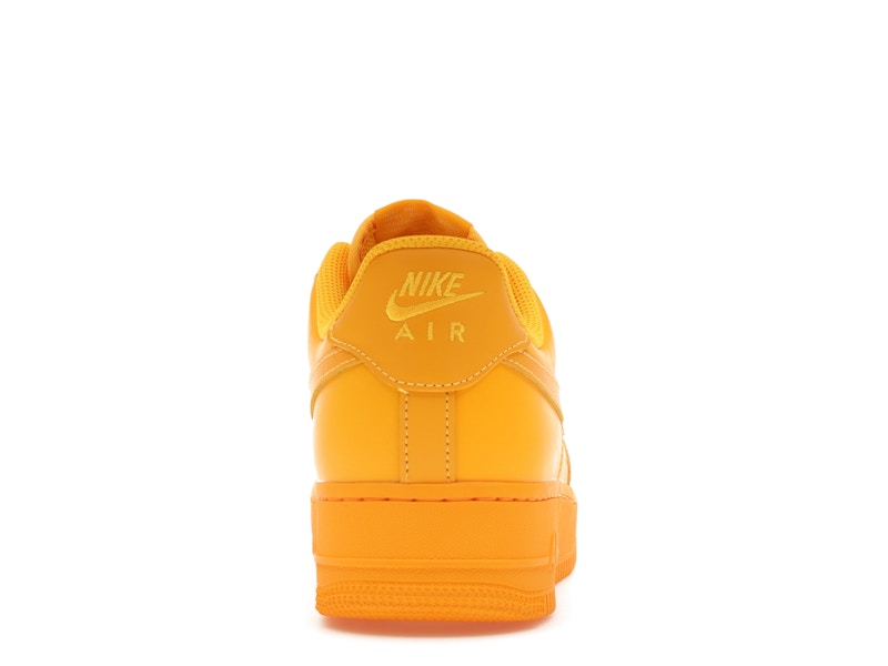 Nike Air Force 1 Low '07 Laser Orange (Women's), vista a 360 gradi 28 di 36