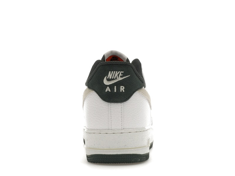 Nike Air Force 1 Low '07 LV8 Vintage Green, vista a 360 gradi 28 di 36