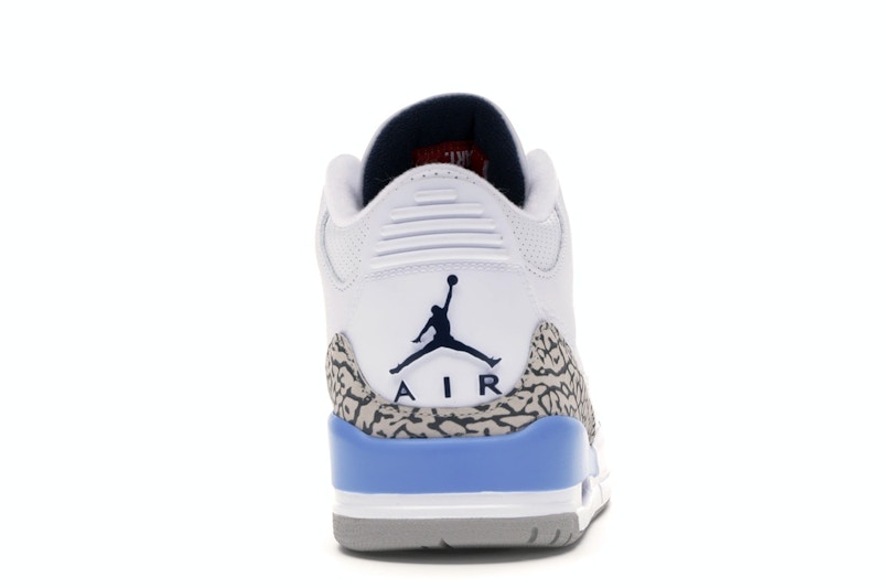 Air Jordan 3 Retro Unc (2020), vista a 360 gradi 28 di 36