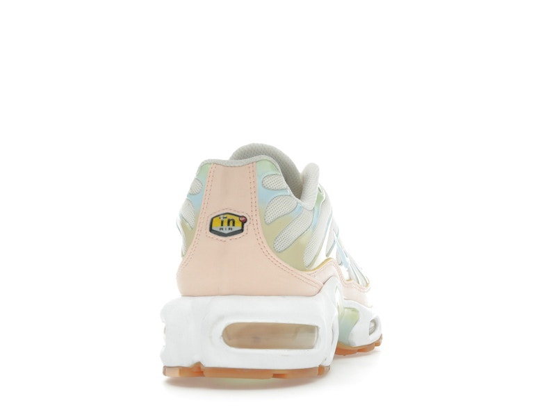Nike Air Max Plus Crimson Tint (Women's), vista a 360 gradi 29 di 36