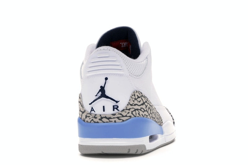 Air Jordan 3 Retro Unc (2020), vista a 360 gradi 29 di 36