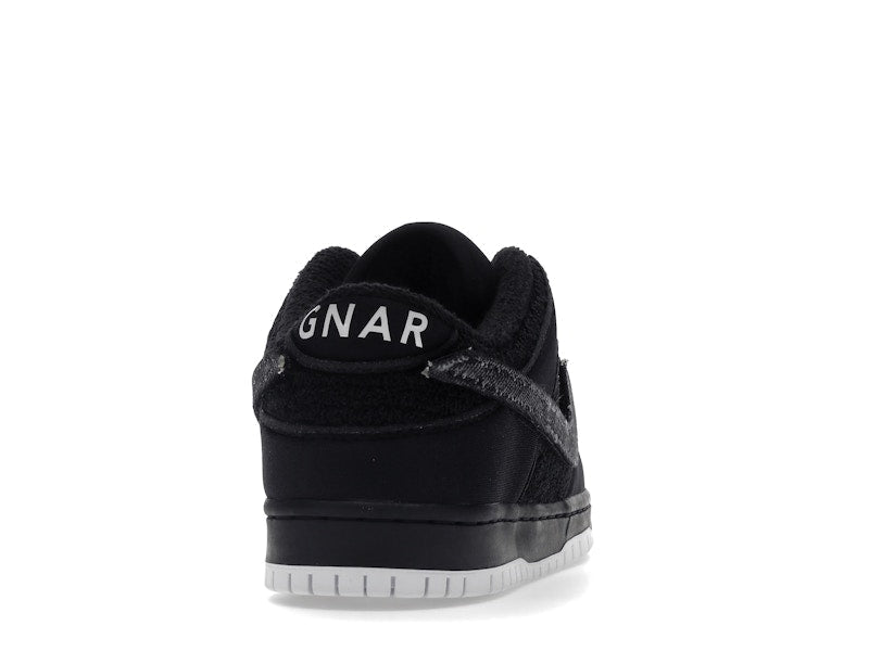 Nike Sb Dunk Low Gnarhunters - Black/Black/White - DH7756-010 - 29