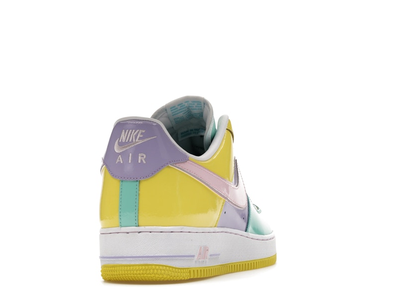Nike Air Force 1 Low Easter (2026), vista a 360 gradi 30 di 36