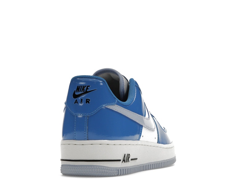 Nike Air Force 1 Low Blue Patent (Women's), vista a 360 gradi 30 di 36