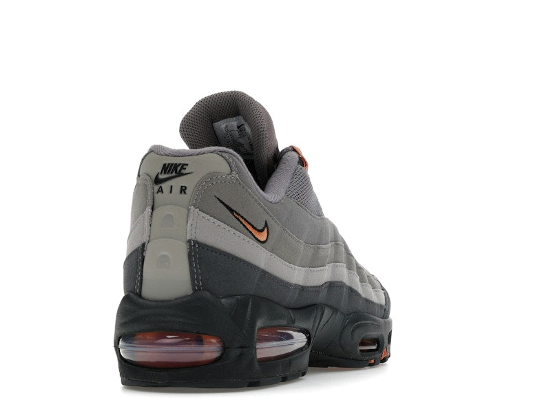 Nike Air Max 95 OG Big Bubble Hot Curry, vista a 360 gradi 30 di 36