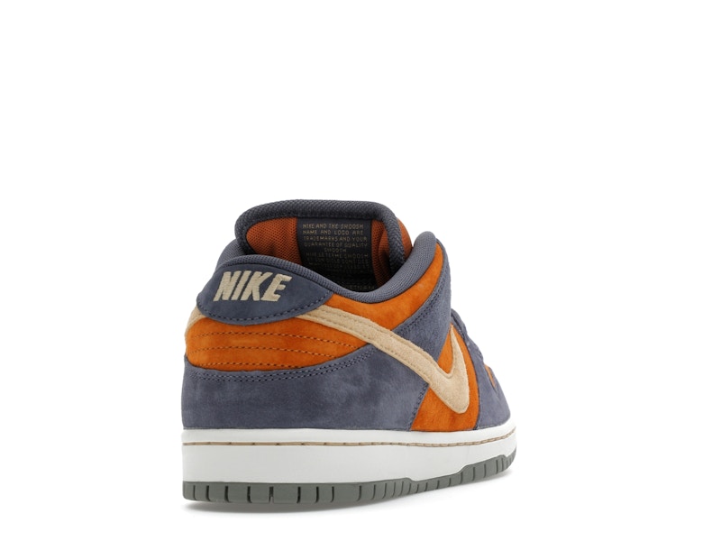 Nike SB Dunk Low Light Carbon Monarch, vista a 360 gradi 30 di 36