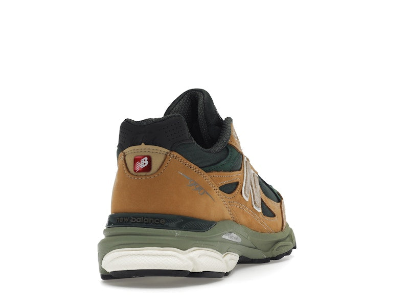 New Balance 990v3 MiUSA Tan Green, vista a 360 gradi 30 di 36