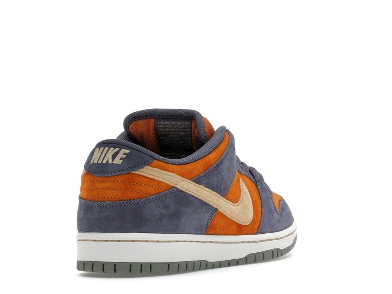 Nike SB Dunk Low Light Carbon Monarch, vista a 360 gradi 31 di 36