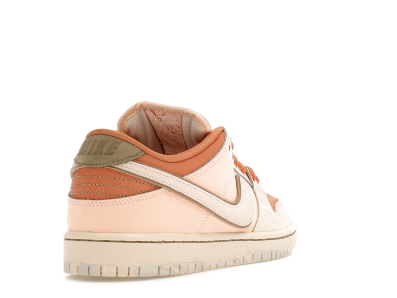 Nike SB Dunk Low Trocadéro Gardens - Amber Brown/Guava Ice/Crimson Tint/Hemp/Neutral Olive/Pale Ivory - FV5926-200 - 31