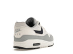 Nike Air Max 1 Platinum Tint Dark Obsidian, vista a 360 gradi 31 di 36