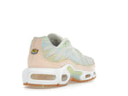 Nike Air Max Plus Crimson Tint (Women's), vista a 360 gradi 31 di 36