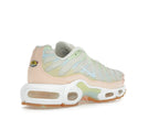 Nike Air Max Plus Crimson Tint (Women's), vista a 360 gradi 32 di 36