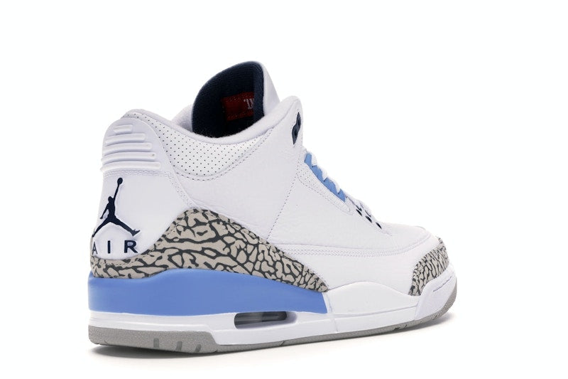 Air Jordan 3 Retro Unc (2020), vista a 360 gradi 32 di 36
