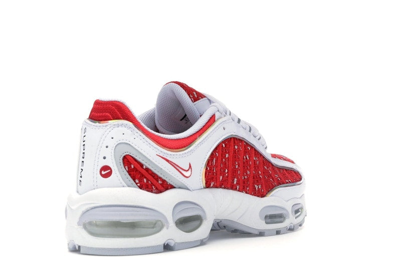 Nike Air Max Tailwind 4 Supreme White, vista a 360 gradi 32 di 36