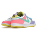 Nike Dunk Low SE Easter Candy (Women's), vista a 360 gradi 32 di 36