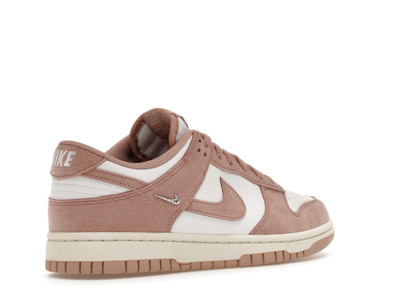 Nike Dunk Low Rose Whisper Gold Mini Swoosh (Women's), vista a 360 gradi 33 di 36