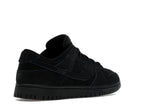 Nike Dunk Low SE Triple Black, vista a 360 gradi 33 di 36