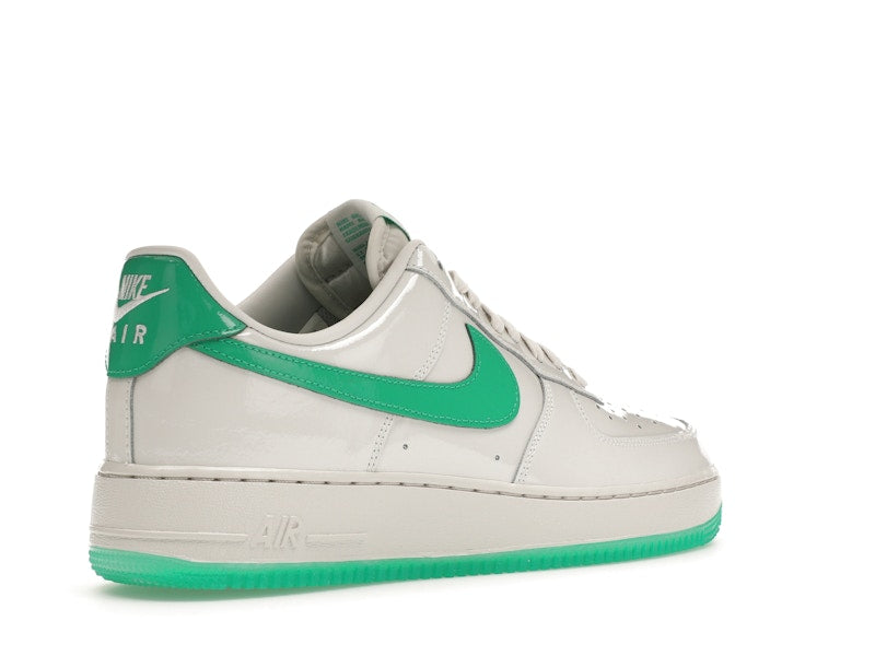 Nike Air Force 1 Low '07 Patent Platinum Tint Stadium Green, vista a 360 gradi 33 di 36