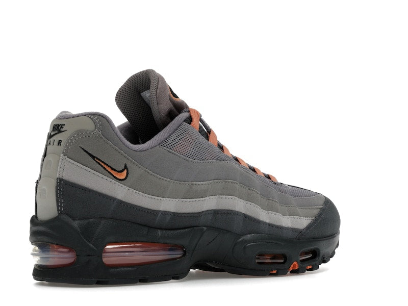 Nike Air Max 95 OG Big Bubble Hot Curry, vista a 360 gradi 33 di 36