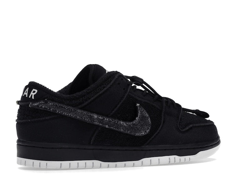 Nike Sb Dunk Low Gnarhunters - Black/Black/White - DH7756-010 - 34