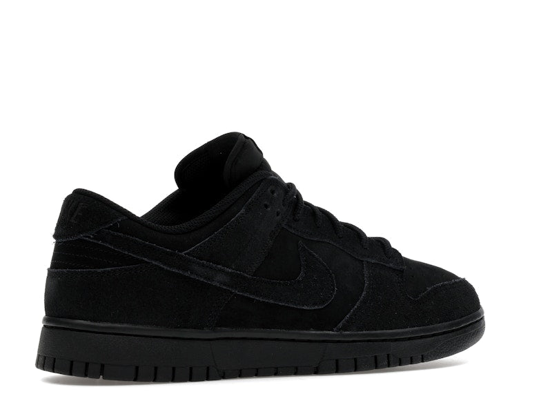 Nike Dunk Low SE Triple Black, vista a 360 gradi 34 di 36