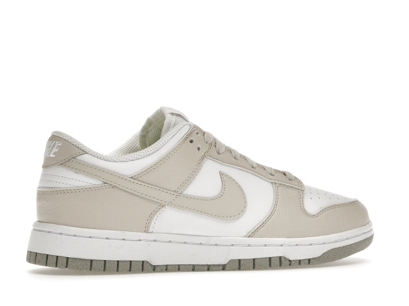 Nike Dunk Low Next Nature White Light Orewood Brown (Women's), vista a 360 gradi 35 di 36