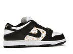 Nike SB Dunk Low Supreme Black, vista a 360 gradi 35 di 36