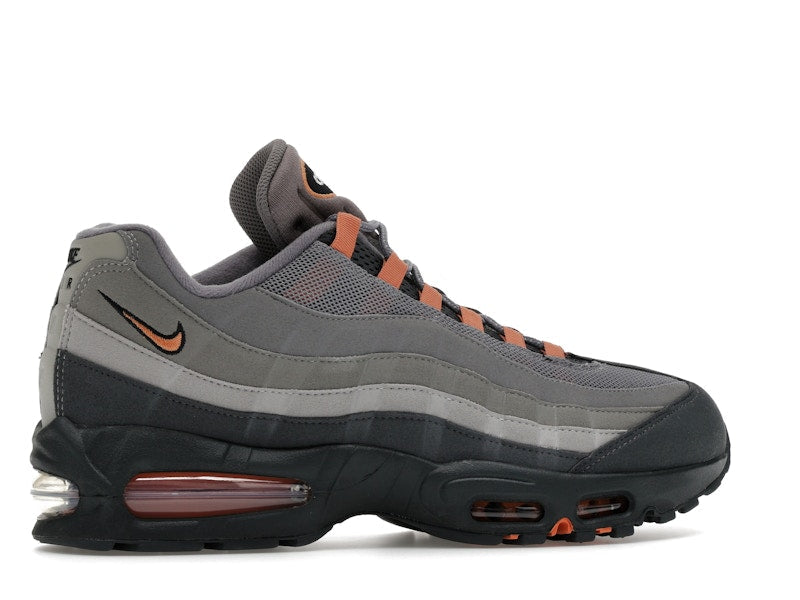 Nike Air Max 95 OG Big Bubble Hot Curry, vista a 360 gradi 35 di 36
