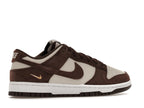 Nike Dunk Low Light Orewood Brown (Women's), vista a 360 gradi 37 di 39