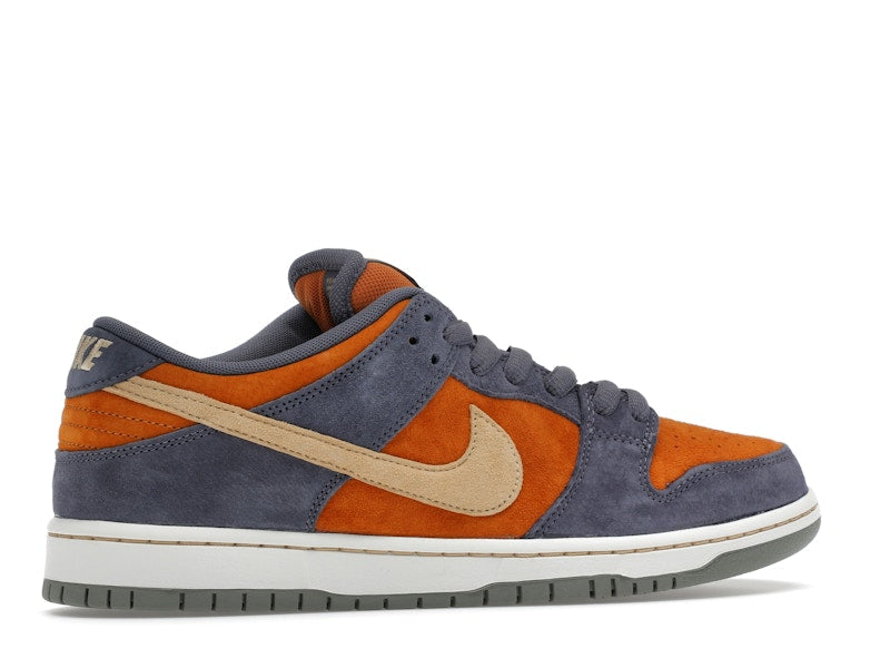 Nike SB Dunk Low Light Carbon Monarch, vista a 360 gradi 35 di 36