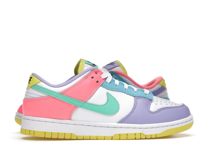 Nike Dunk Low SE Easter Candy (Women's), vista a 360 gradi 36 di 36