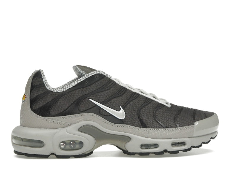 Nike Air Max Plus Year Of The Snake - Cave Stone/Summit White/Metallic Pewter/Vast Grey - IB7679-200 - 36