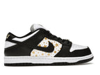 Nike SB Dunk Low Supreme Black, vista a 360 gradi 36 di 36