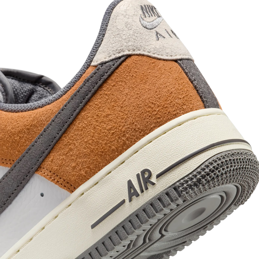 Nike Air Force 1 Low '07 LV8 Black Light Smoke Grey - vue detail 2