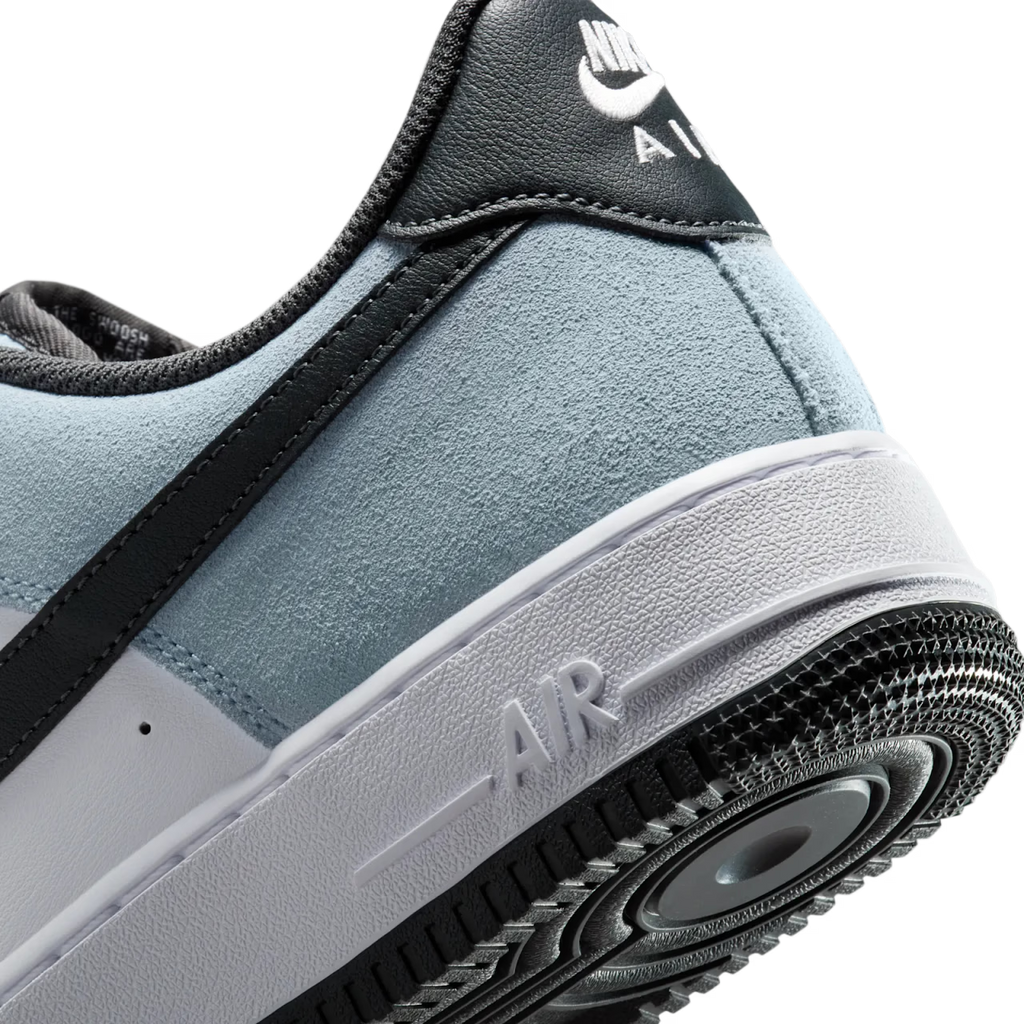 Nike Air Force 1 Low '07 LV8 Light Armory Blue White - vue detail 2