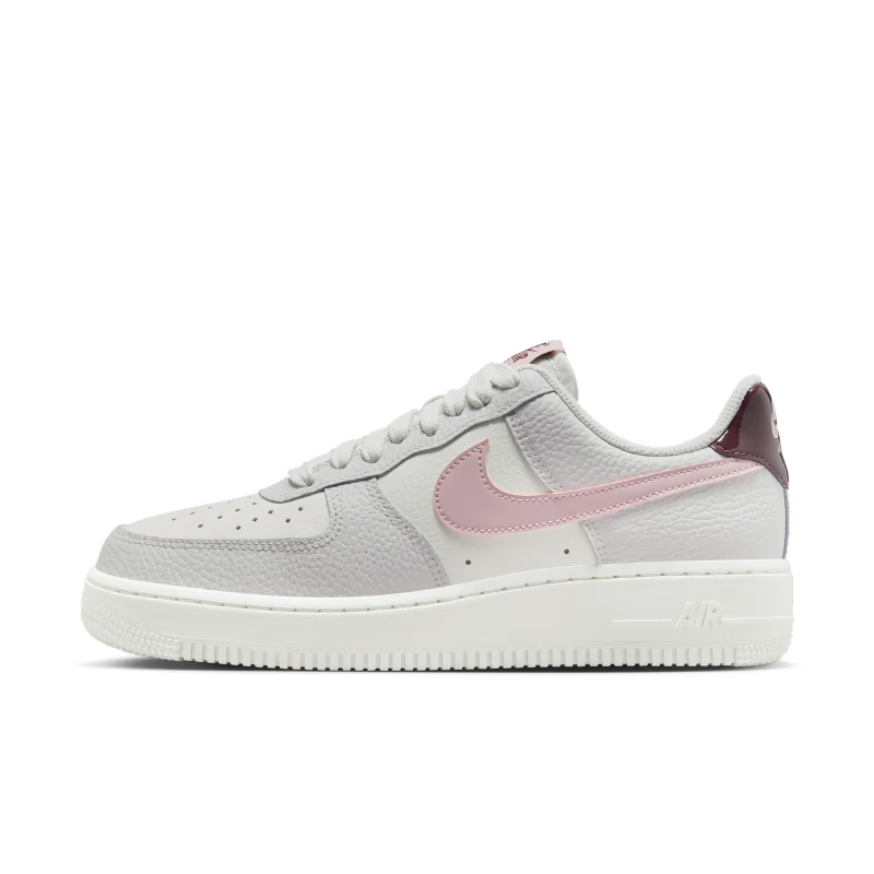 Nike Air Force 1 Low '07 Plum Chalk (Women's) - vue profil