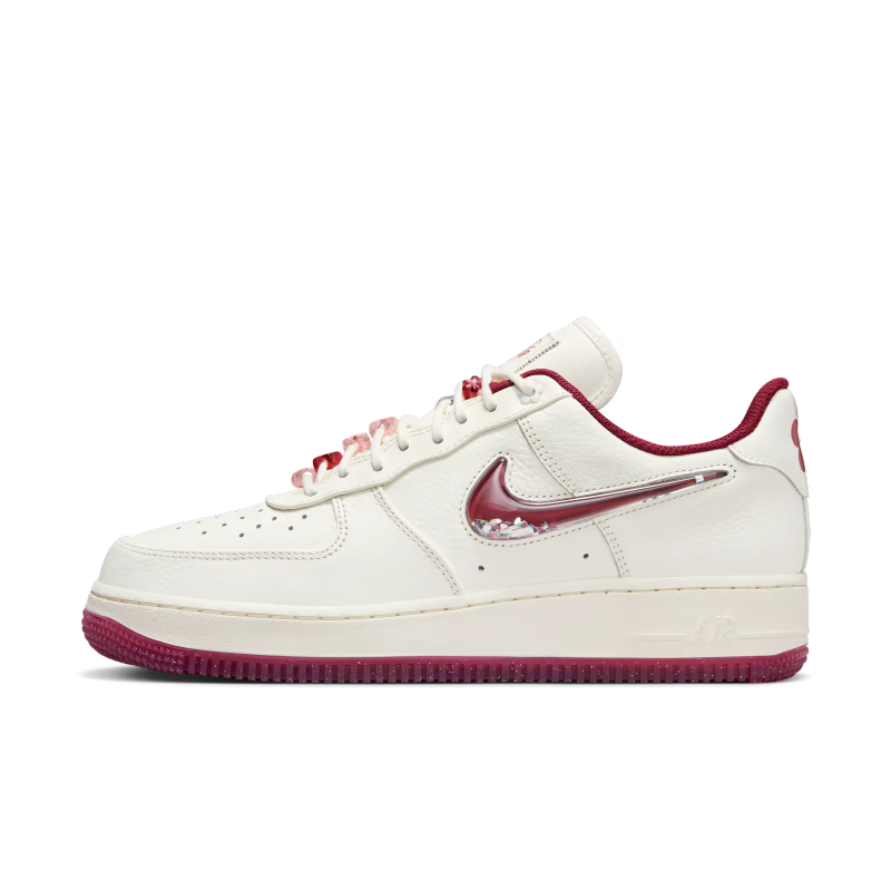 Nike Air Force 1 Low 07 SE PRM Valentines Day (2024) - vue profil