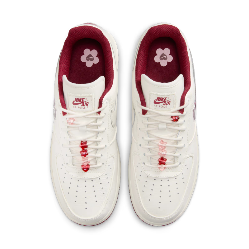Nike Air Force 1 Low 07 SE PRM Valentines Day (2024) - vue dessus