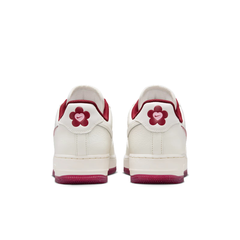 Nike Air Force 1 Low 07 SE PRM Valentines Day (2024) - vue arriere