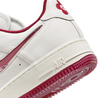 Nike Air Force 1 Low 07 SE PRM Valentines Day (2024) - vue detail 2