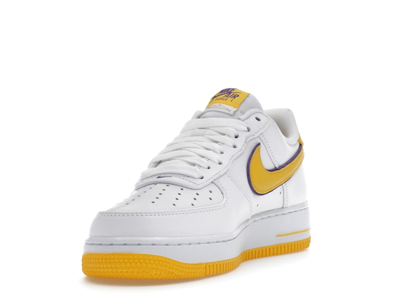 Nike Air Force 1 Low Kobe Bryant Lakers Home, vista a 360 gradi 13 di 36