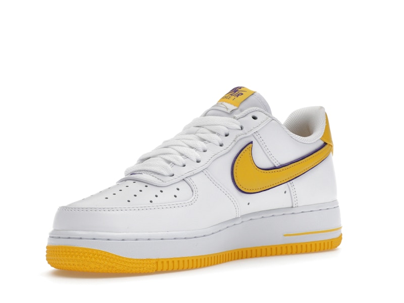 Nike Air Force 1 Low Kobe Bryant Lakers Home, vista a 360 gradi 15 di 36